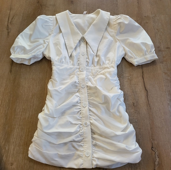 Dresses & Skirts - White Shirt Dress with Collar, Buttoned Front, & Short Sleeves Medium